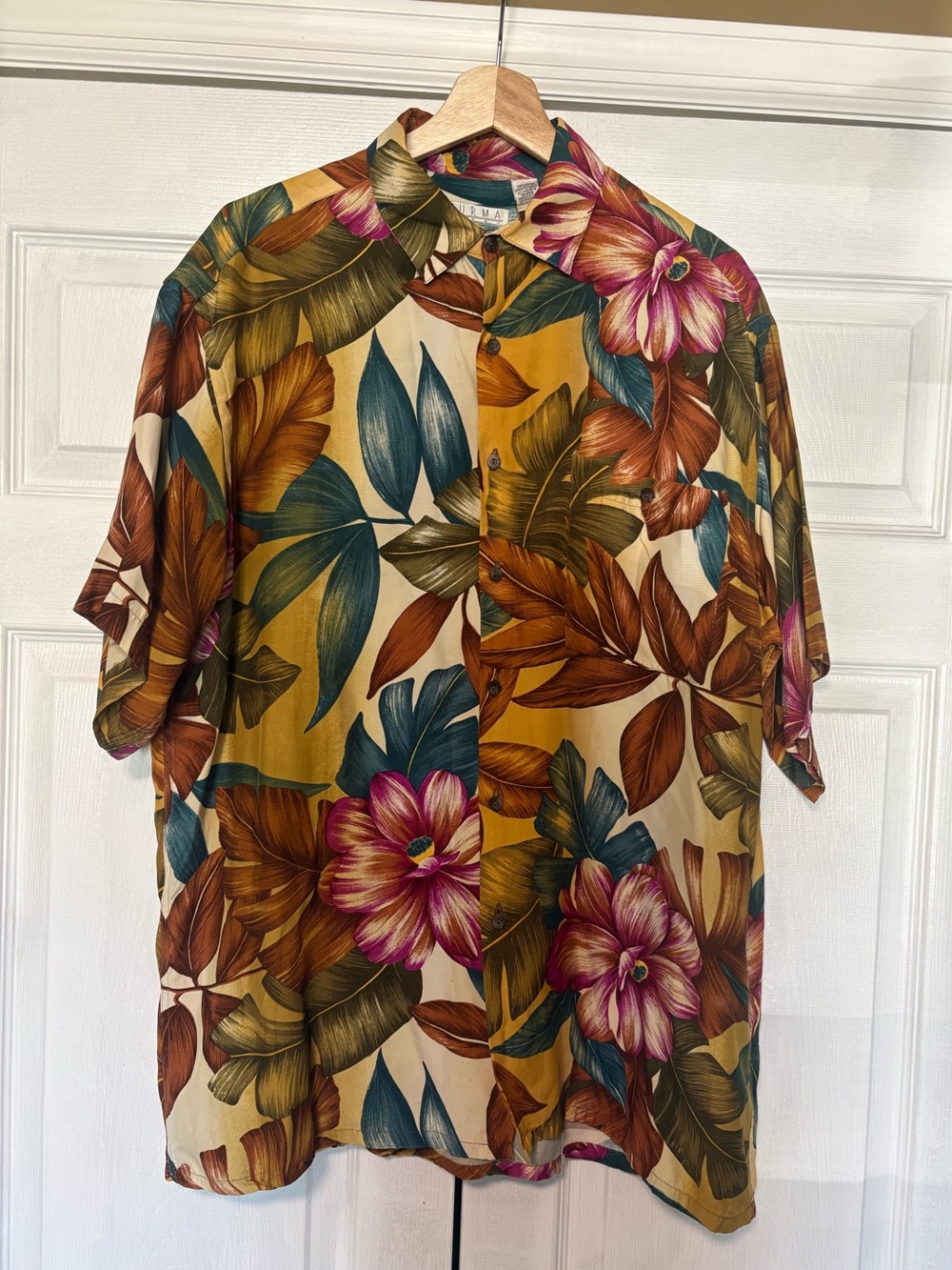 Burma Bibas Vintage 100% Rayon Hawaiian Shirt L Tropical Floral Camp